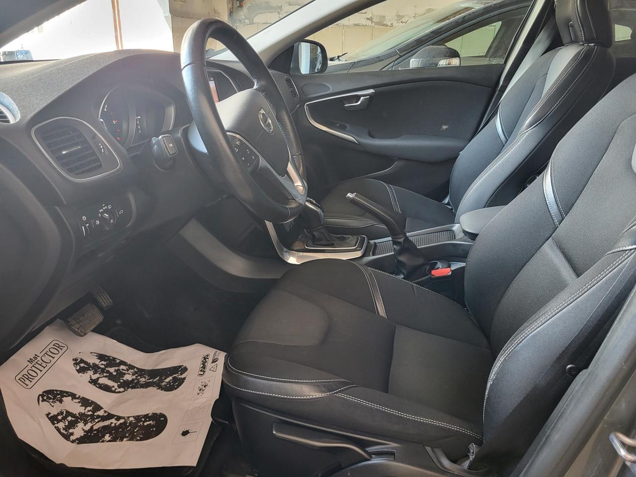 Volvo V40 D2 Geartronic
