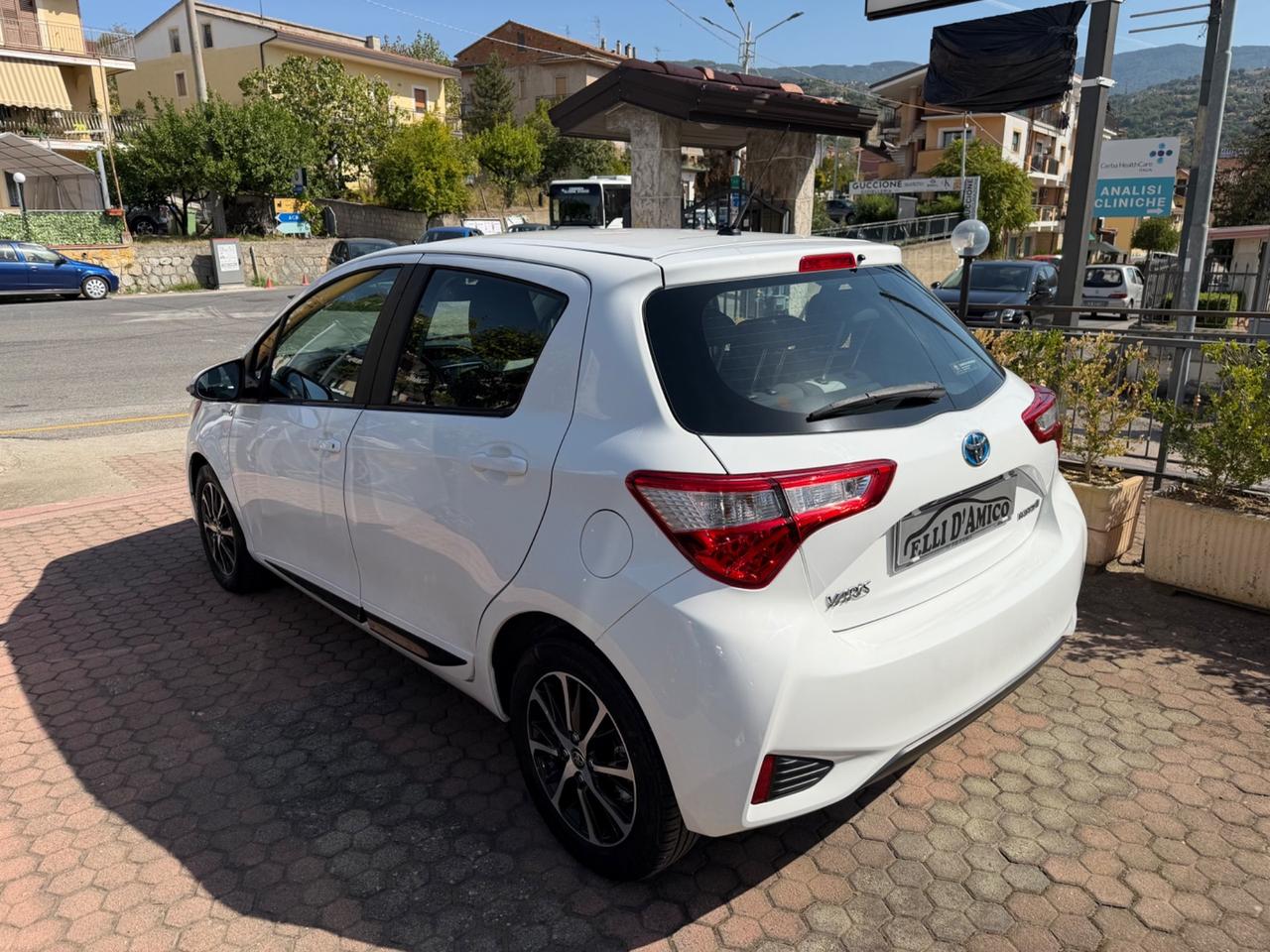 Toyota Yaris 1.5 Hybrid 5 porte Active