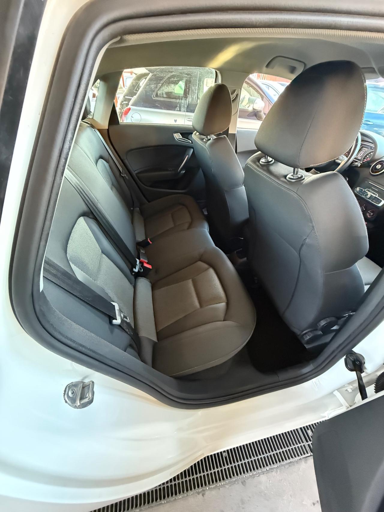 A1 SPB 1.4 TFSI 125 CV S tronic Sport-unipro-( 58 mila km )