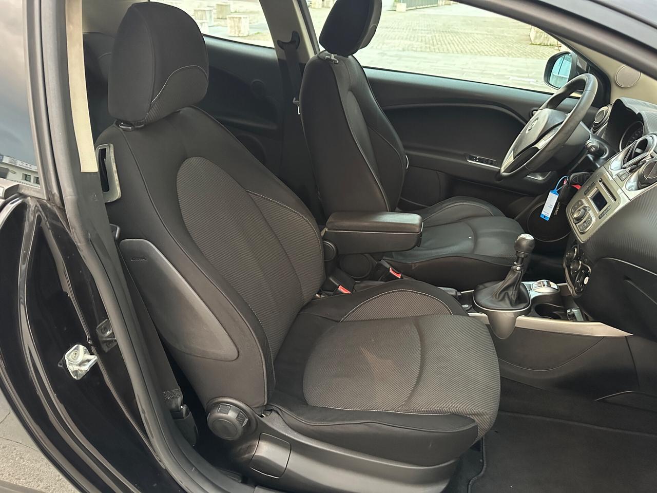 Alfa Romeo MiTo 1.4 78 CV Distinctive Premium Pack