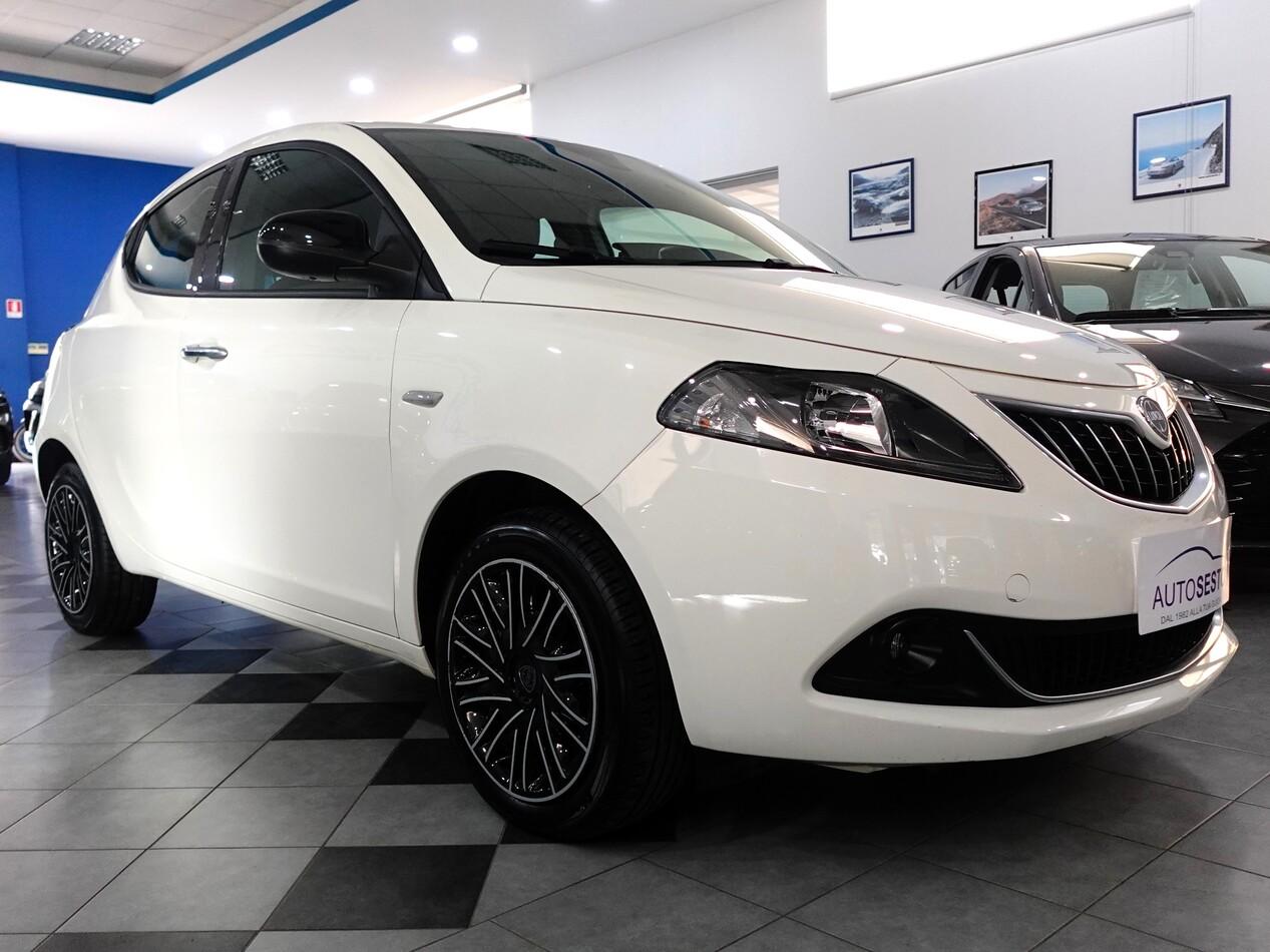 Lancia Ypsilon III 1.0 FIREFLY HYBRID 70 CV GOLD
