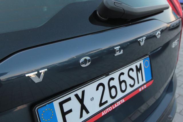 VOLVO XC90 B5 (d) AWD Pezzo Netto 7 posti Business Plus