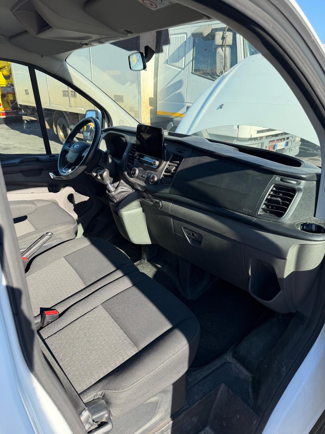 Ford Transit Custom 9 Posti Passo Lungo