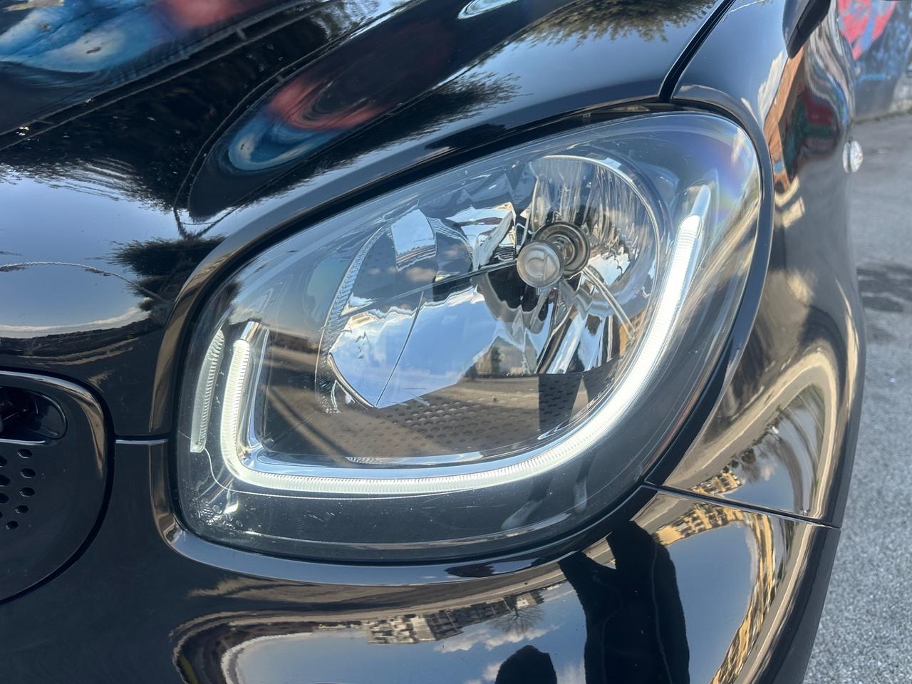 SMART FORFOUR PASSION 90CV AUT/F1/TETTO/NAVI/LED