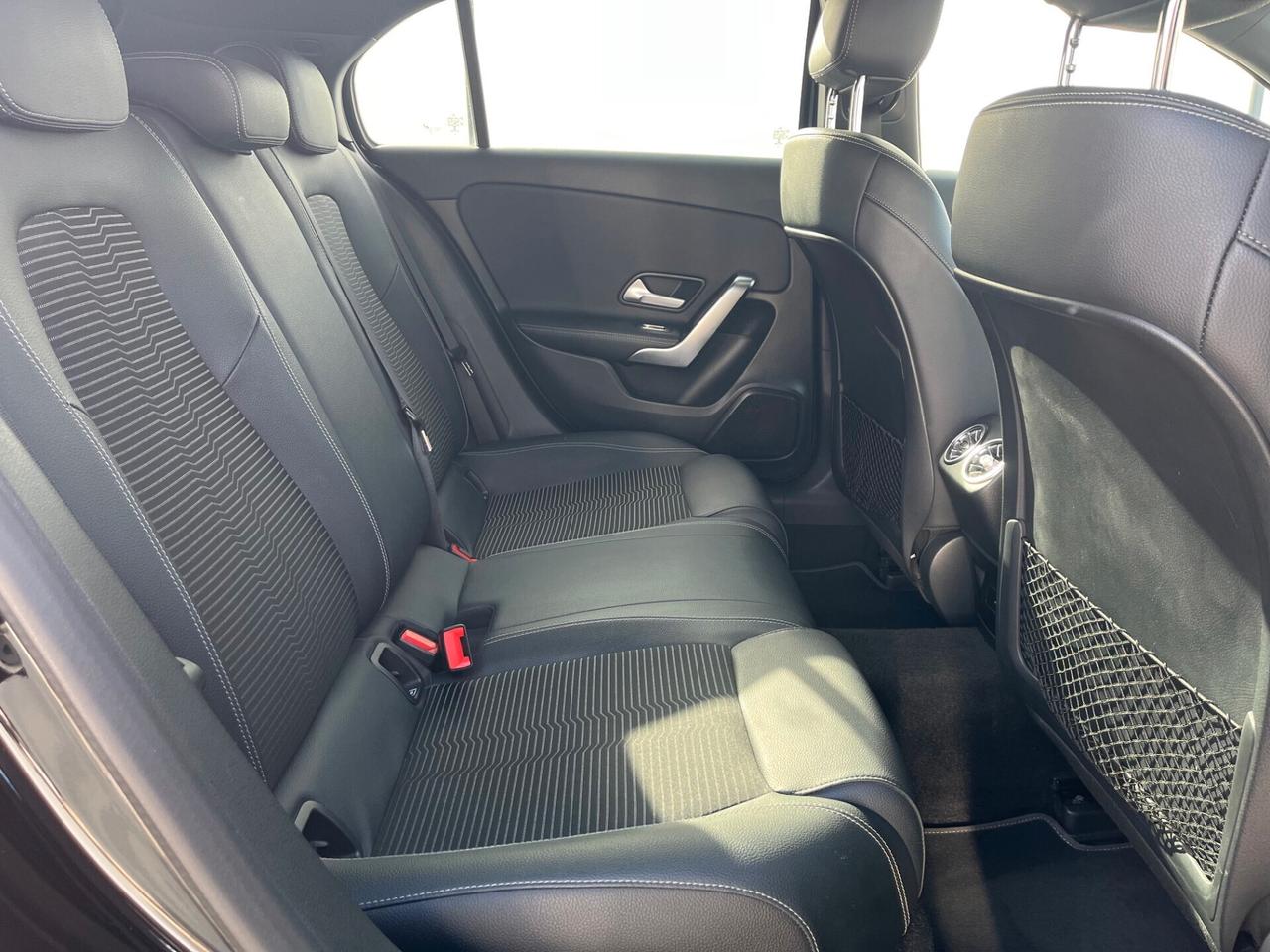 Mercedes A 180d 2.0cc 116cv Auto Sport *LUCI AMBIENT*