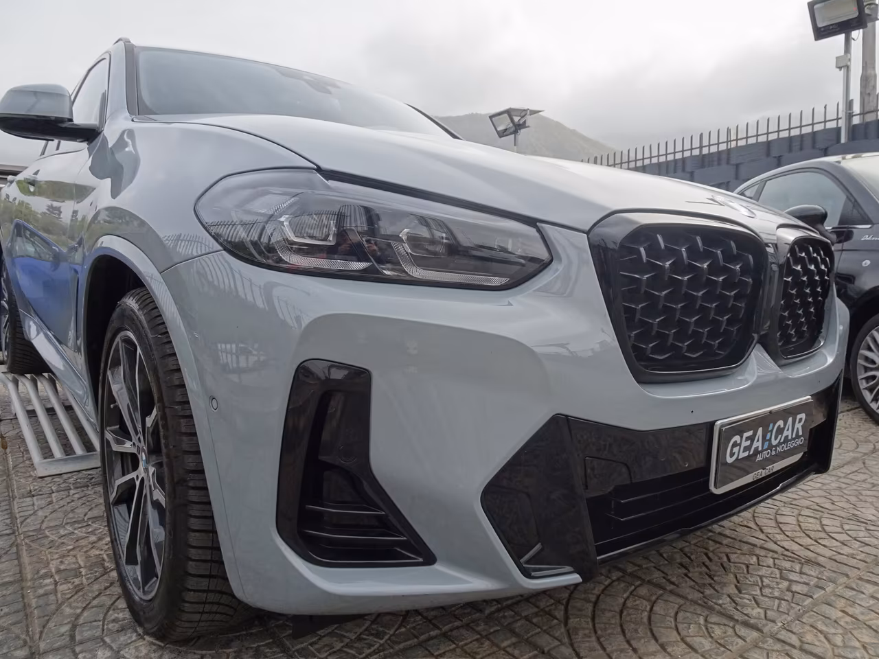 BMW X4 M Sport X Drive20d Hybrid