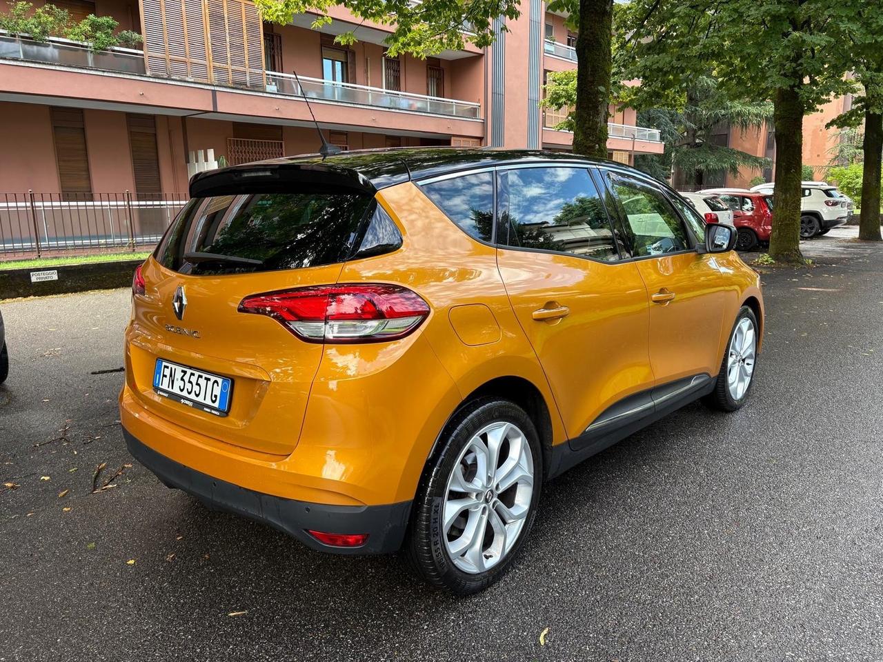 Renault Scenic Scénic Blue dCi 120 CV Sport Edition2