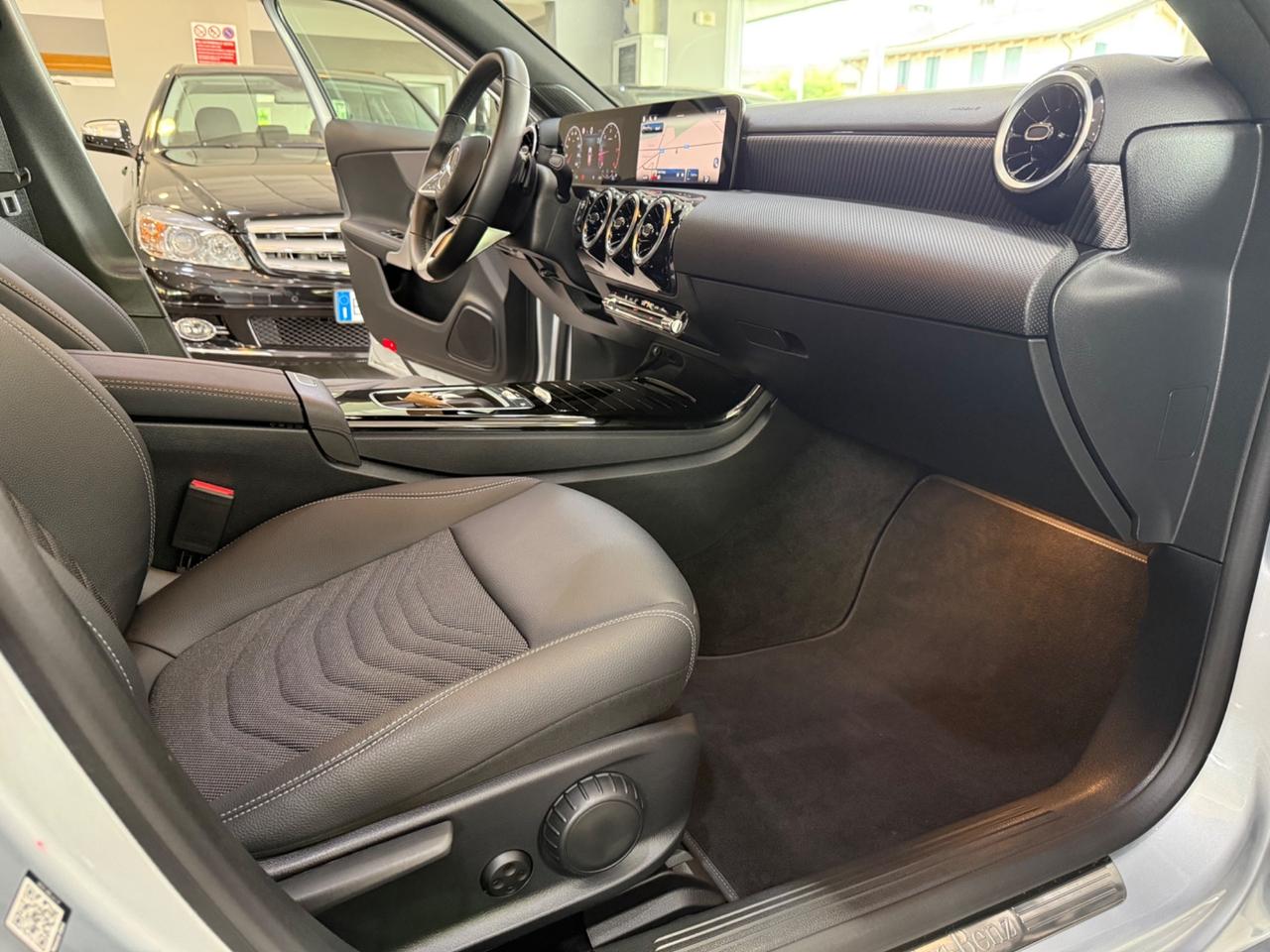 Mercedes-benz A 180 Progressive Advanced auto 17.000 KM!!