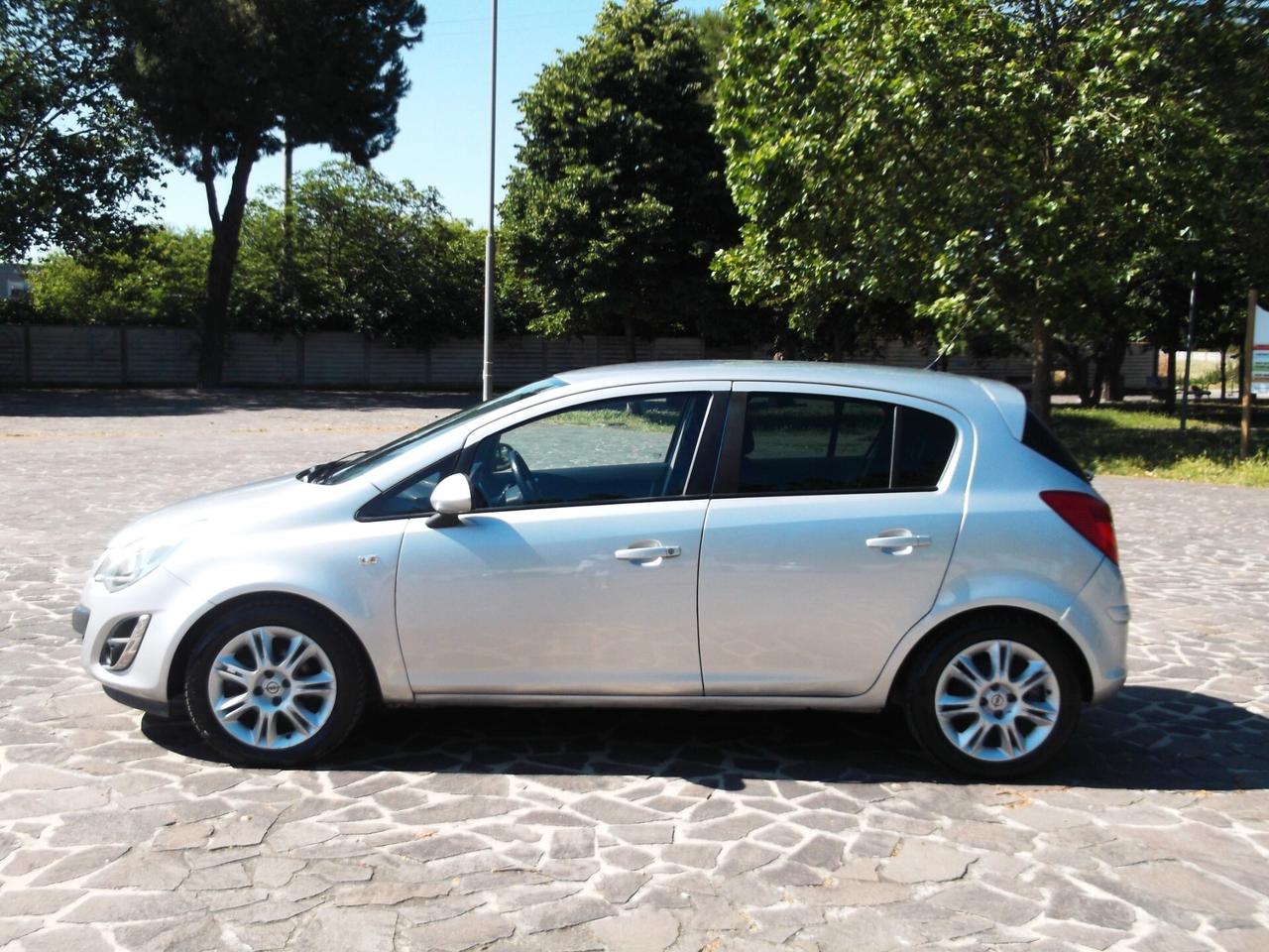 Opel Corsa 1.3 Cdi 5P. Neopatentati 2012