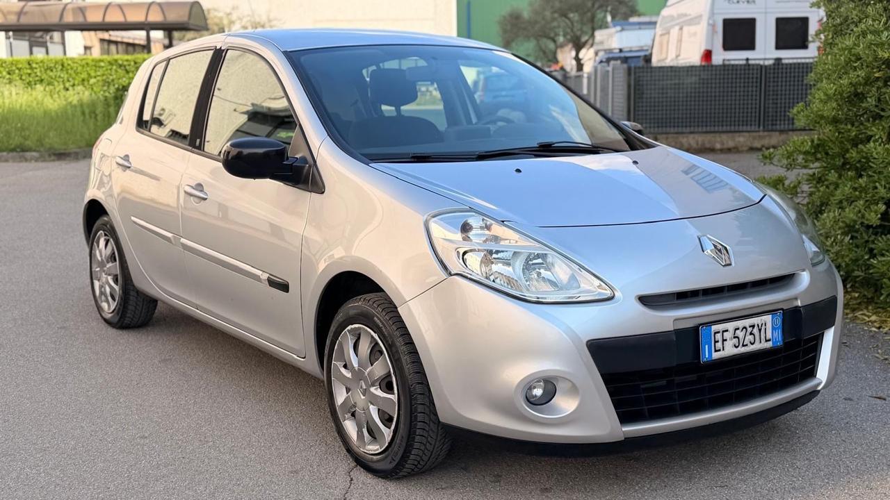 Renault Clio 1.2 16V 5 porte 20th Anniversario
