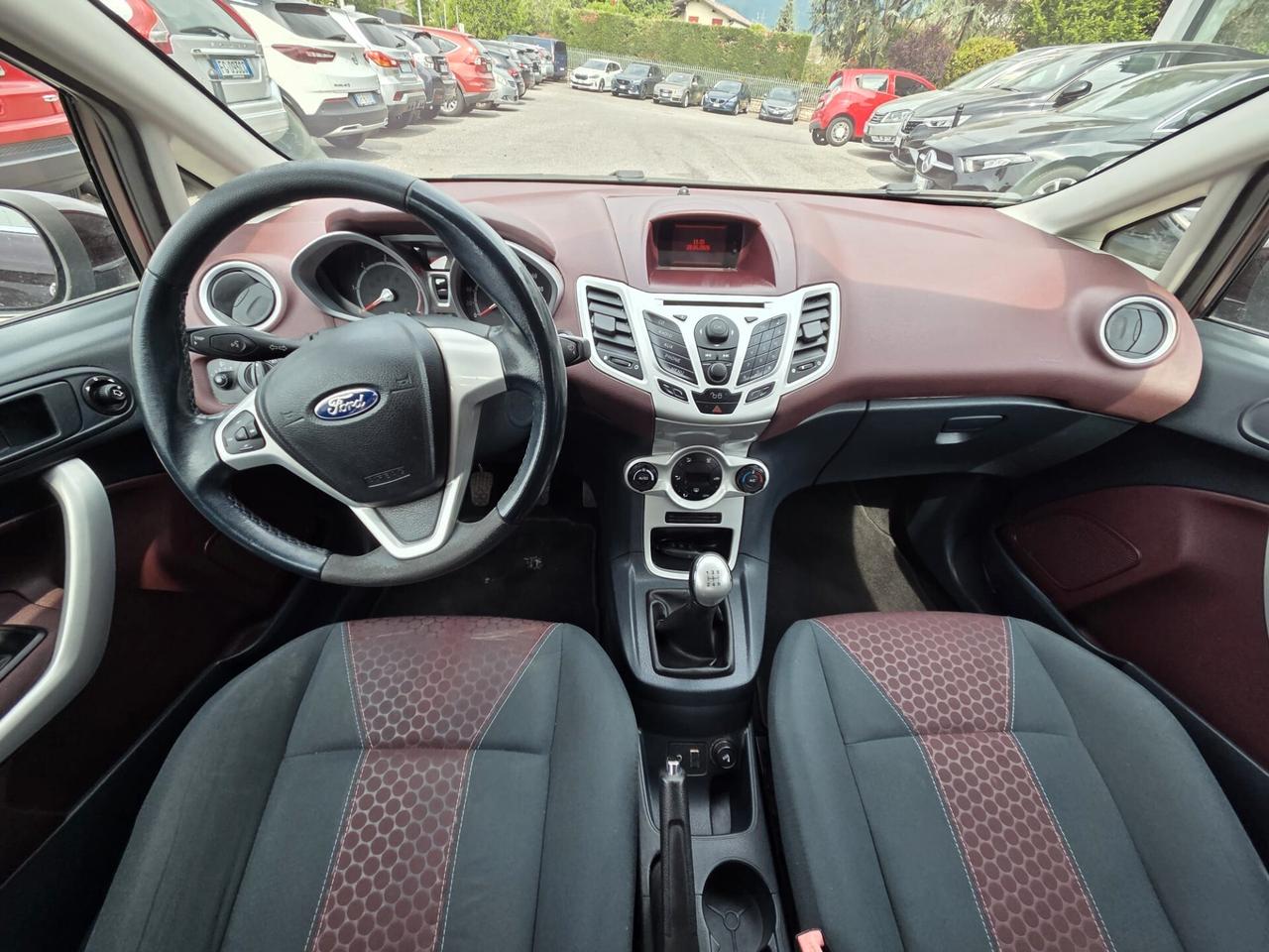 Ford Fiesta 1.6 TDCi 95 CV 5p. Titanium E5 *neopatentati*