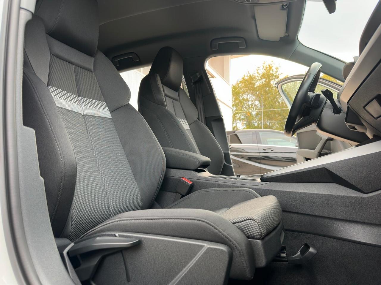 Audi A3 SPB 30 g-tron S tronic line edition