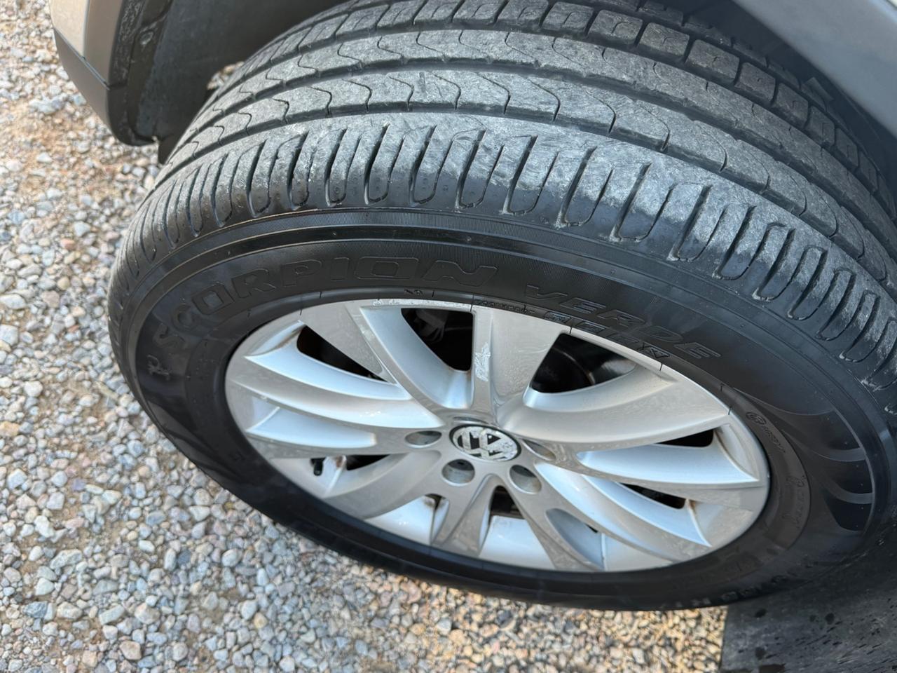Volkswagen Tiguan 2.0 TDI DPF 4MOTION Track & Field