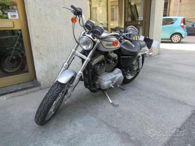 HARLEY-DAVIDSON 1200 Sportster Roadster L