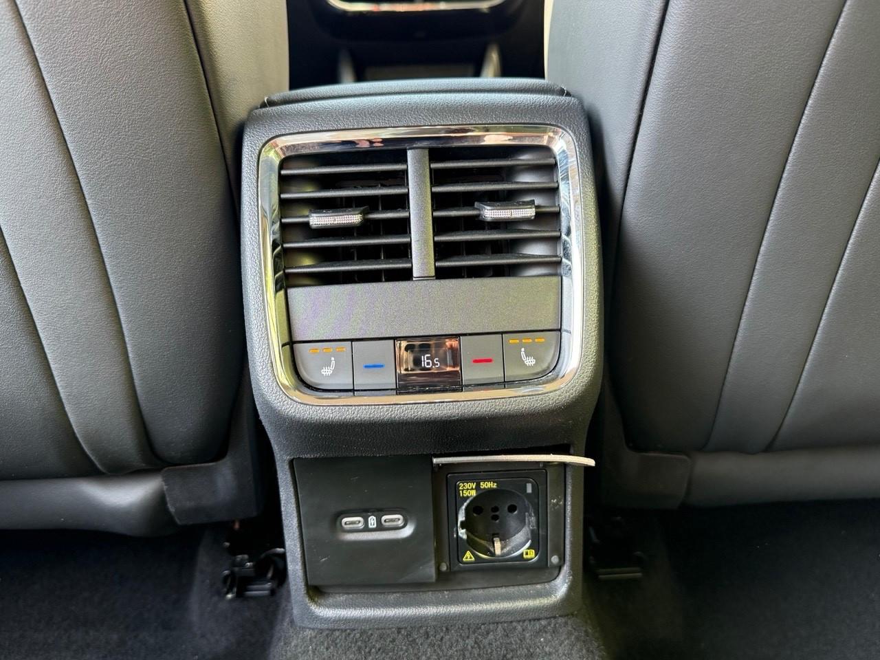 Skoda Octavia 2.0D 150 CV DSG Style/KEYLESS/HEAD UP