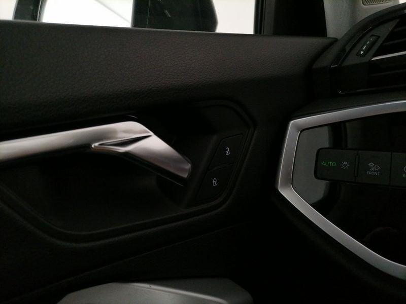 Audi Q3 35 2.0 tdi S line edition s-tronic