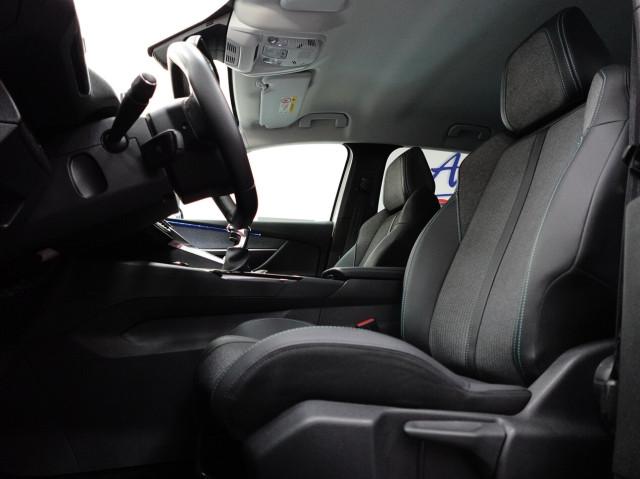 Peugeot 3008 II 1.5 BlueHDI 130 CV ALLURE