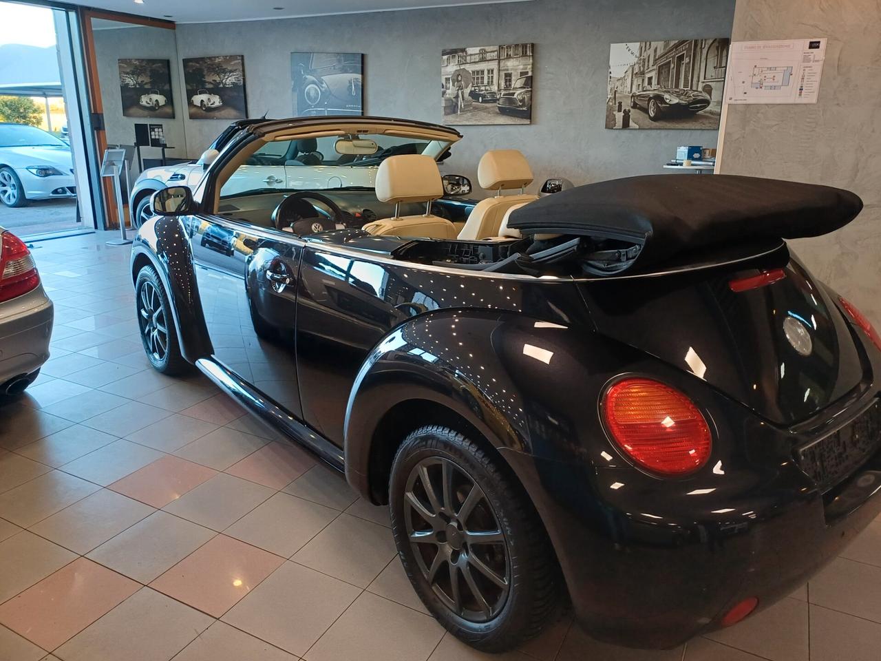 Volkswagen New Beetle 2.0 Cabrio