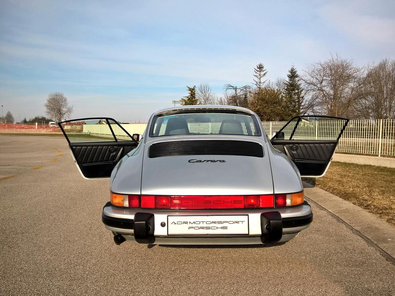 Porsche 911 Carrera 3.2 Coupé G50