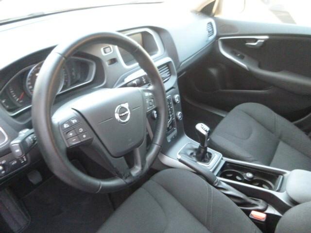 Volvo V40 D2 Inscription NEOPATENTATO