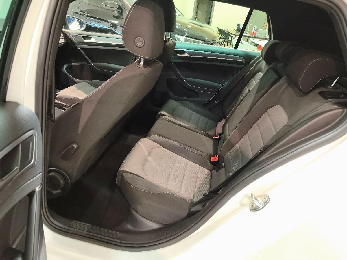 VOLKSWAGEN Golf 1.6 TDI 110CV DSG R-LINE