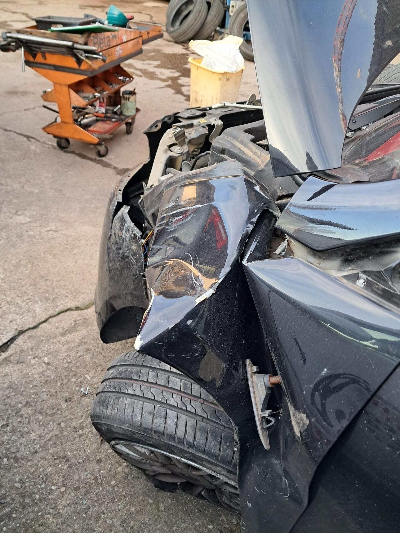 Lancia Ypsilon 1.2 GPL 5p Incidentata