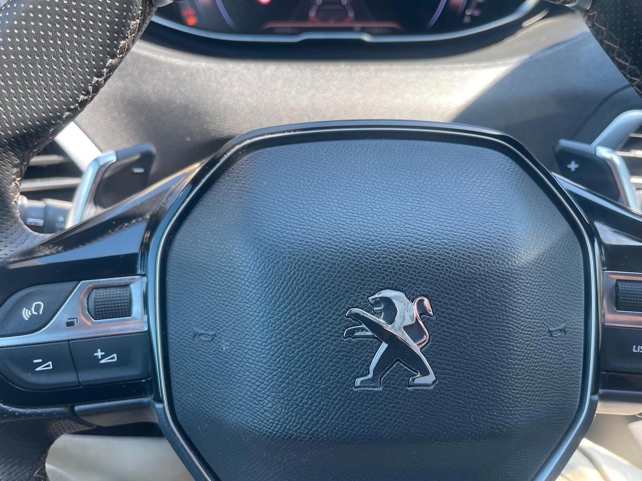 Peugeot 3008 1.2cc 130cv GT LINE PureTech Turbo S&S EAT8