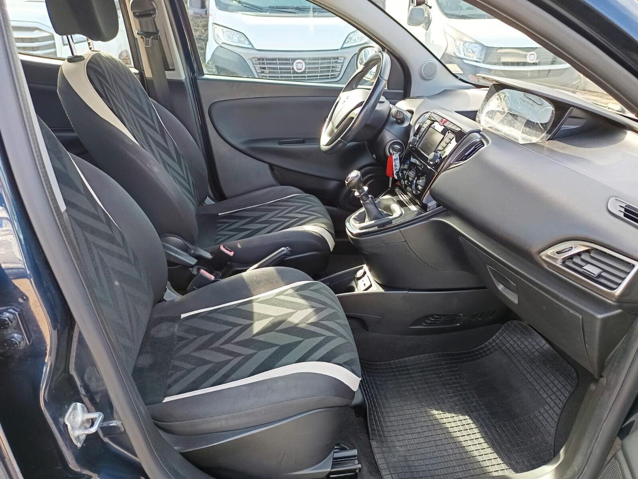 Lancia Ypsilon 2017 - 1.2 benzina Lb automobili