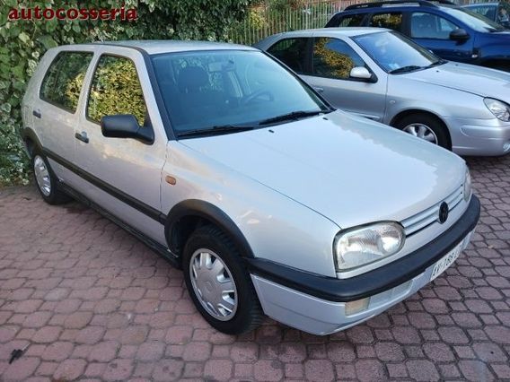VOLKSWAGEN Golf 1.6 GT