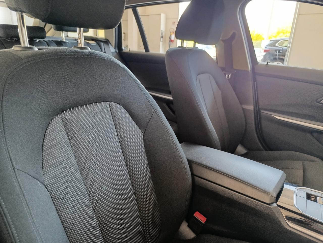 BMW 320 d Touring mhev 48V xdrive auto
