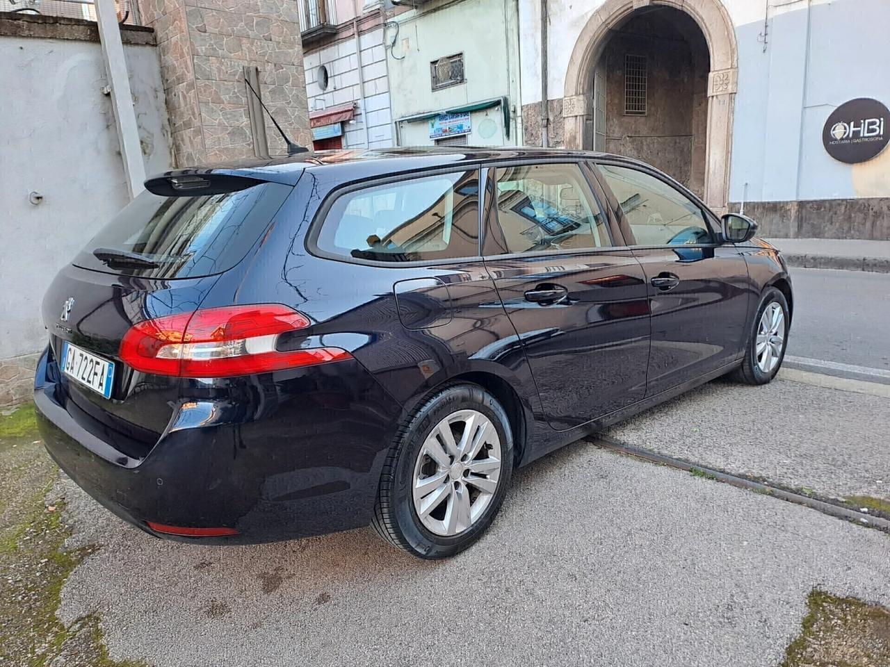 Peugeot 308 1.5 HDI 60000 km garantita