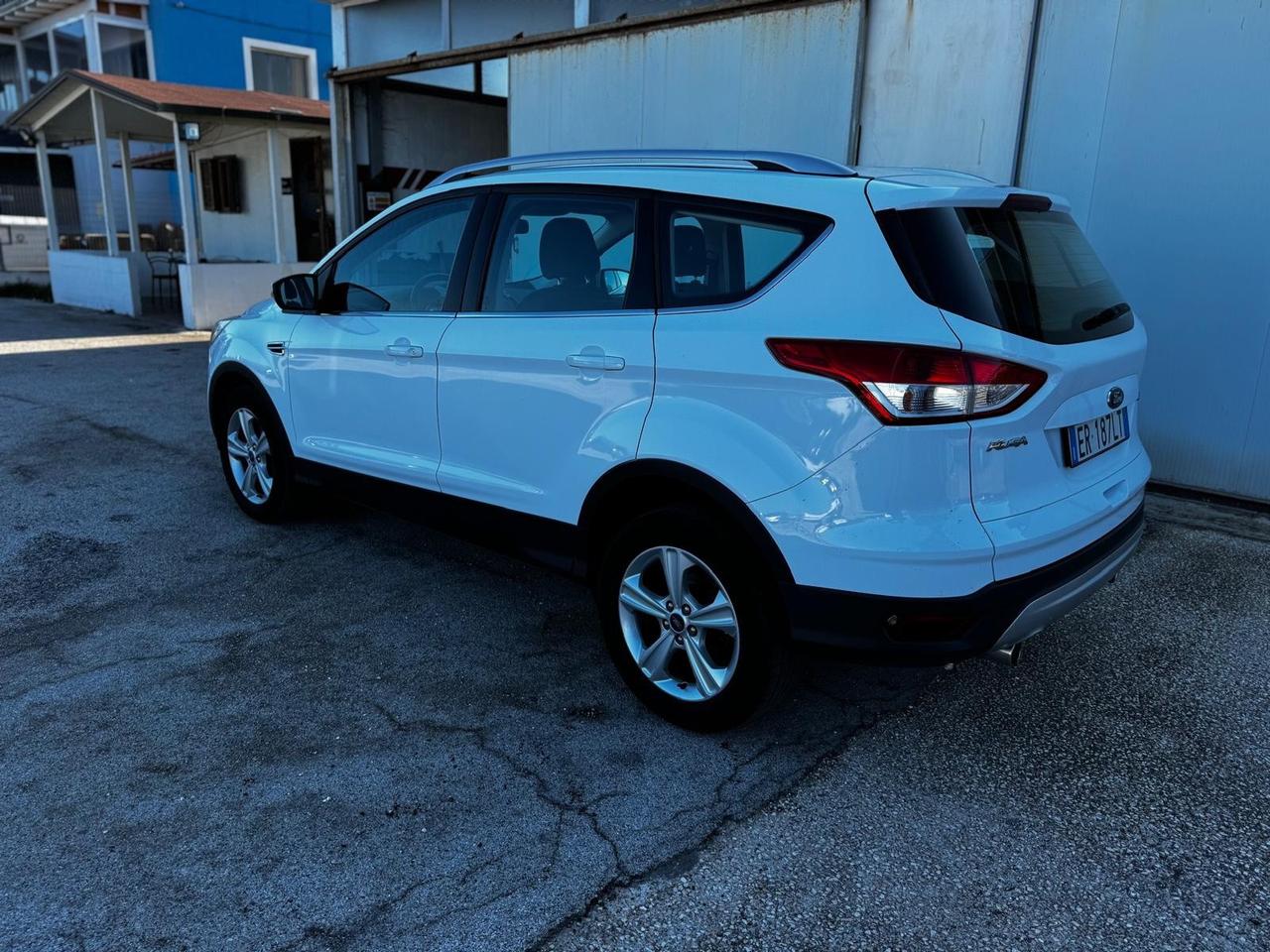 Ford Kuga 2.0 TDCi 140 CV 2WD Titanium DPF