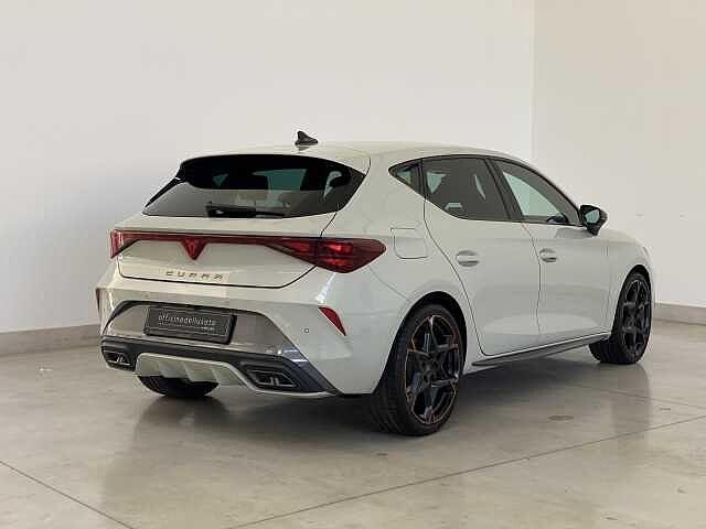 CUPRA Leon 1.5 Hybrid 150 CV DSG