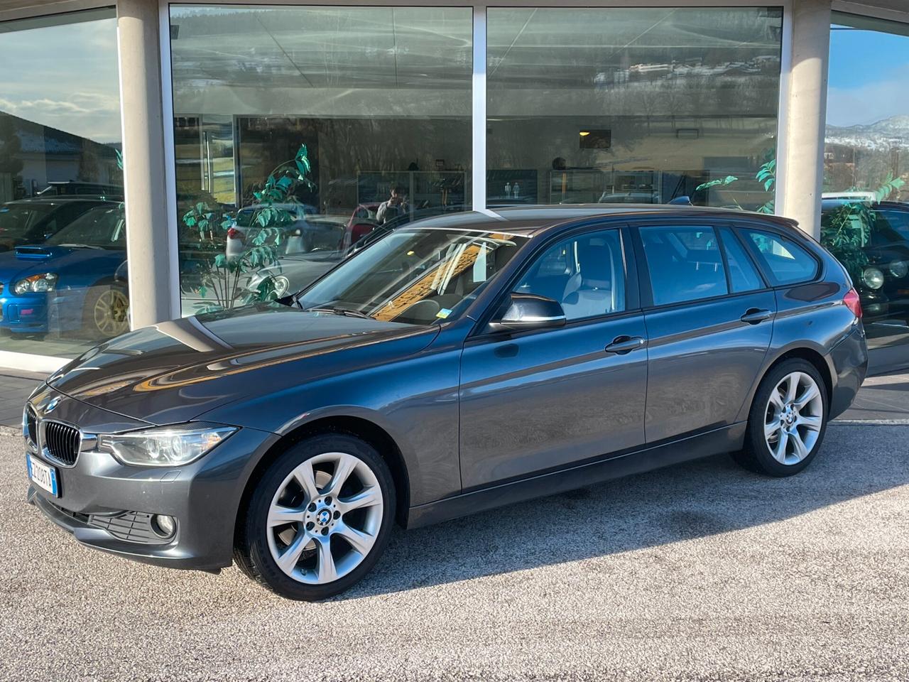 Bmw 320d xDrive Touring Luxury 4x4