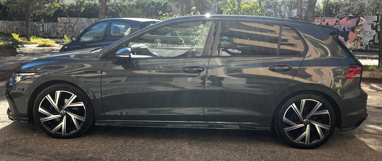 VW Golf 2.0 TDI 150 CV DSG SCR R-Line unipro uff ITA