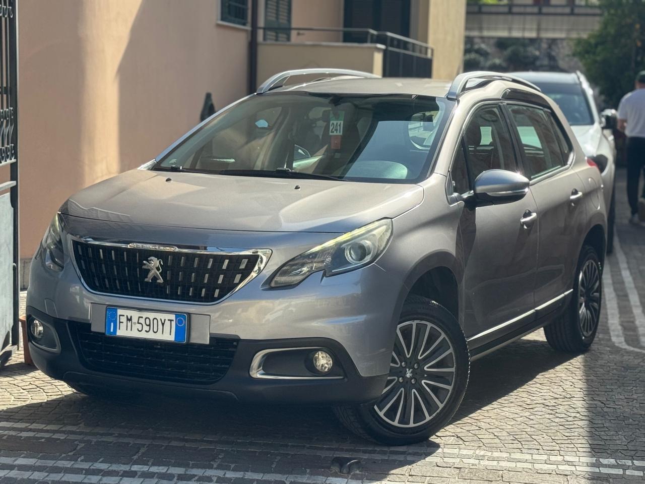 Peugeot 2008 PureTech 82 Allure GPL