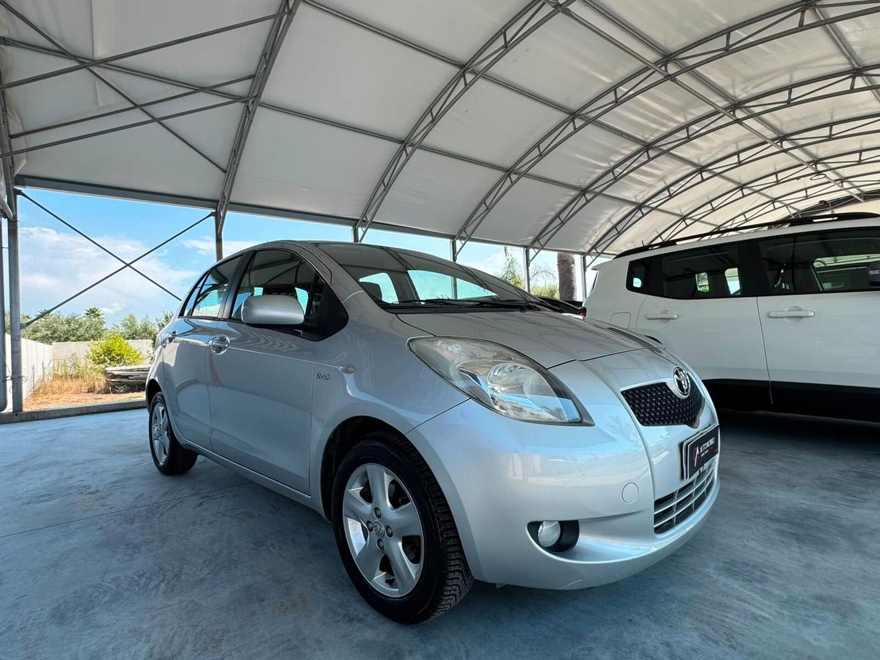 Toyota Yaris 1.4 D-4D 5 porte Sol