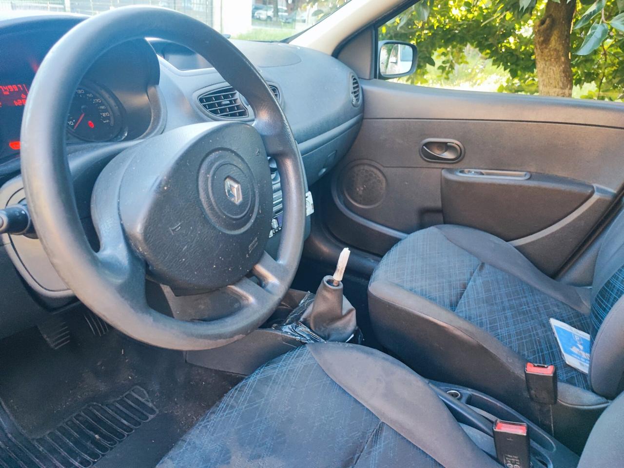 Renault Clio 1.2 SporTour Le Iene station wagon