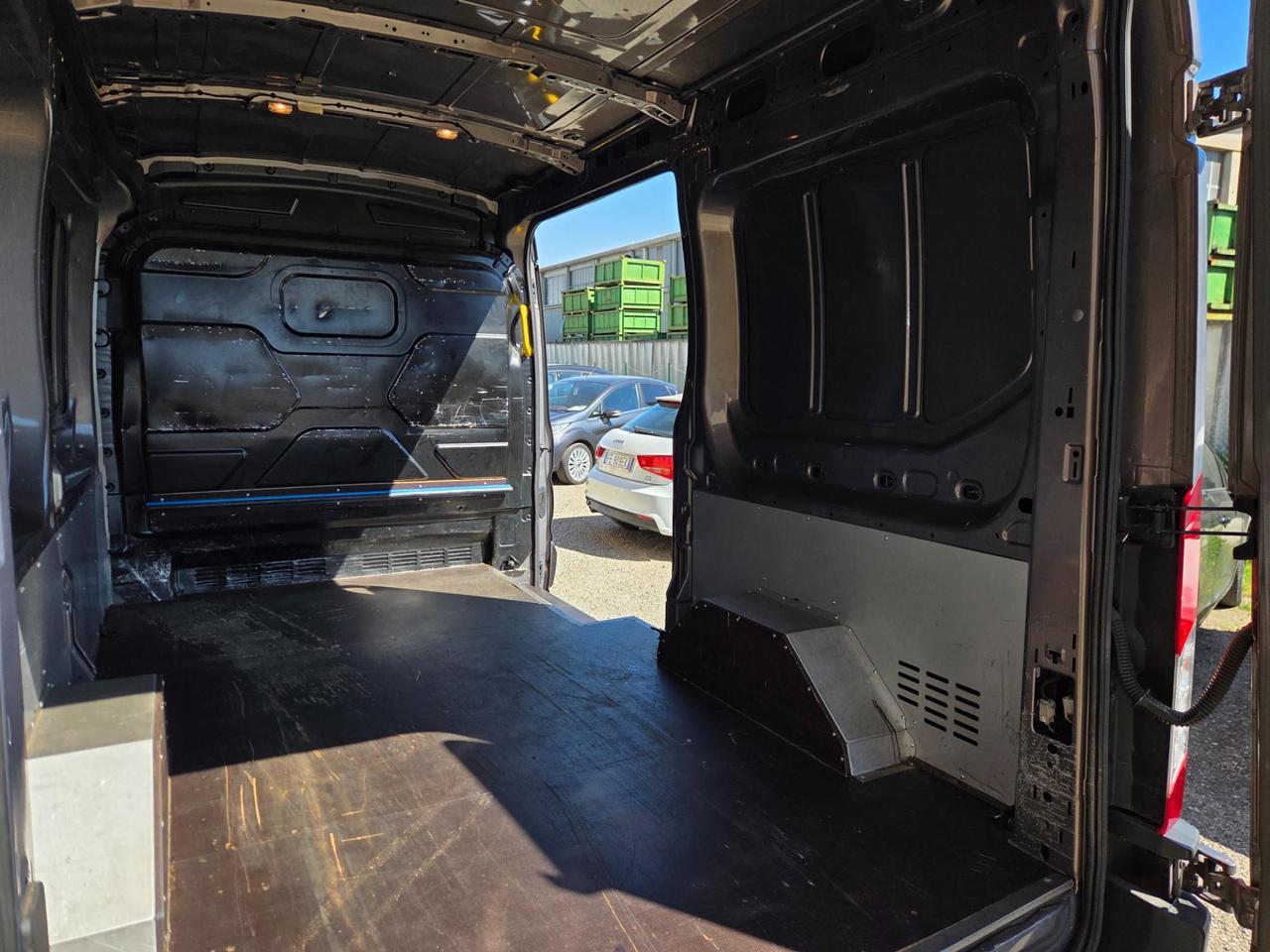 FORD Transit 350 tr.post.2.2 tdci 125cv trend L2H2 + IVA