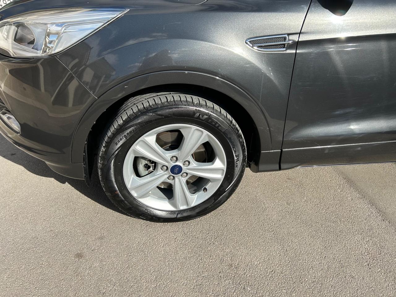 Ford Kuga 2.0 TDCI 120 CV S&S 2WD Titanium