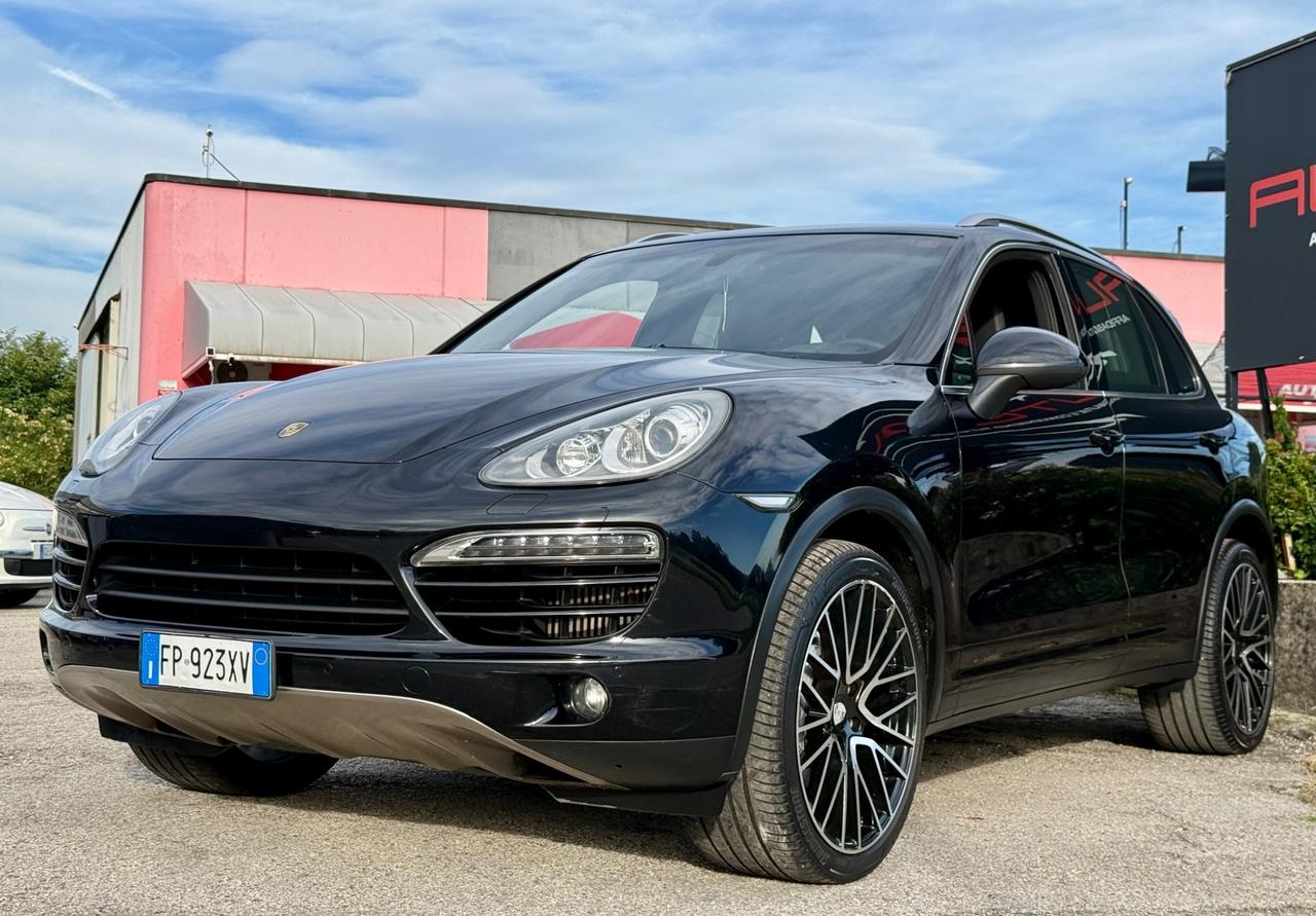 Porsche Cayenne 3.0 Diesel V6 SERVICE PORSCHE