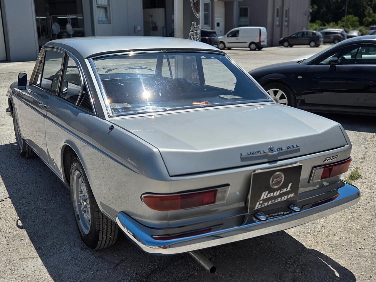 Lancia Flavia COUPÈ 2.000 PINIFARINA CARBURATORI