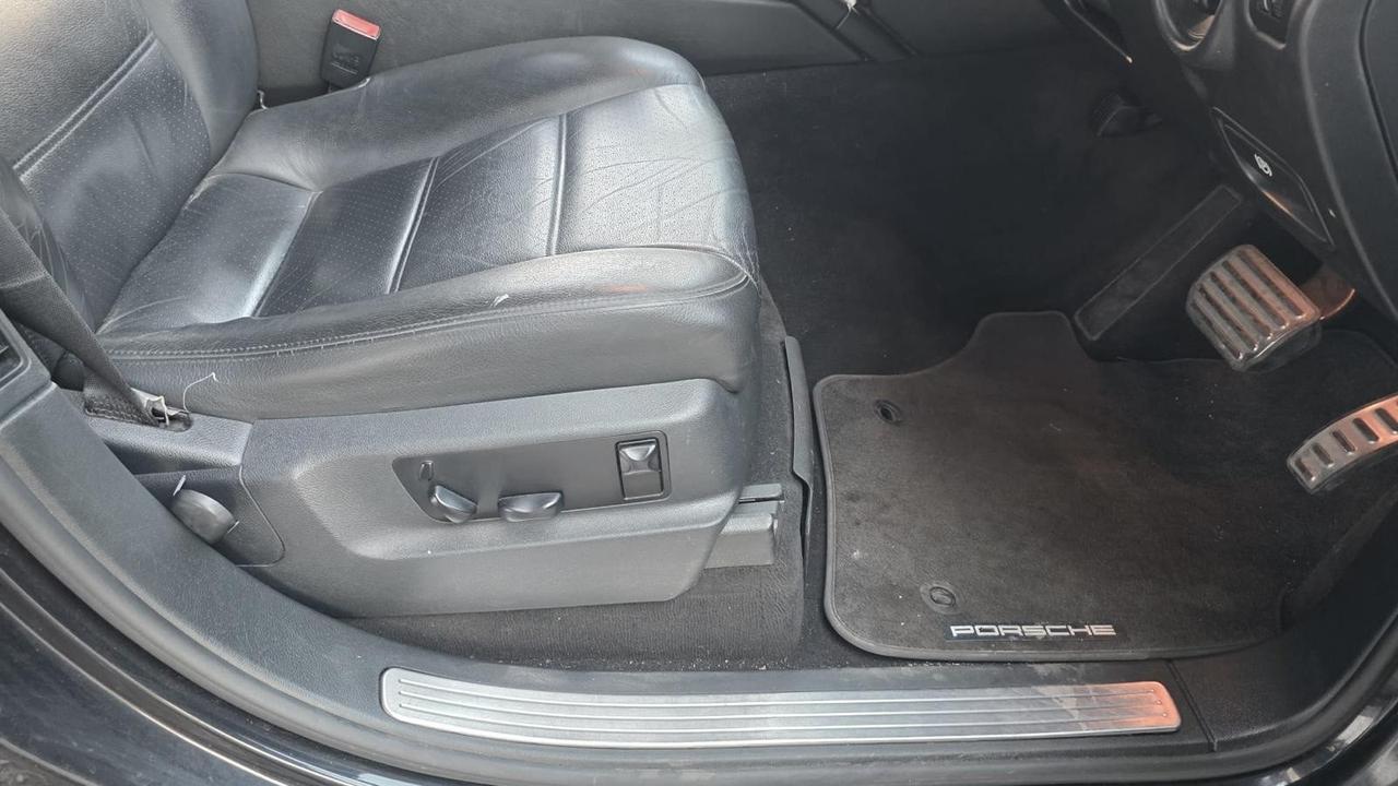 Porsche Cayenne 4.5 cat S