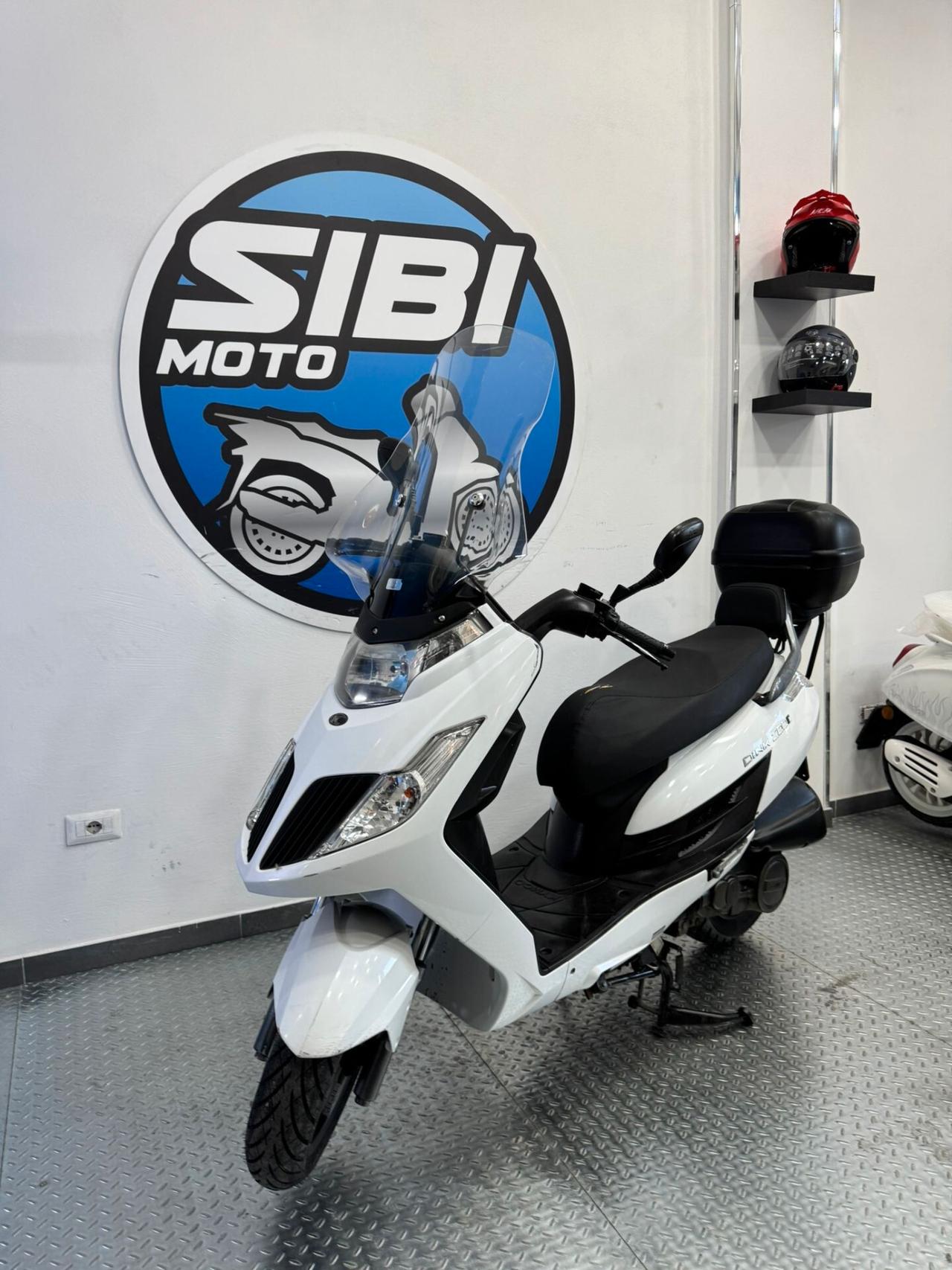 Kymco Grand Dink 250