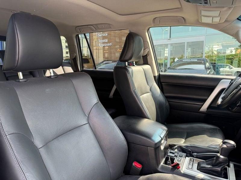 Toyota Land Cruiser 2.8 D4-D Executive A/T