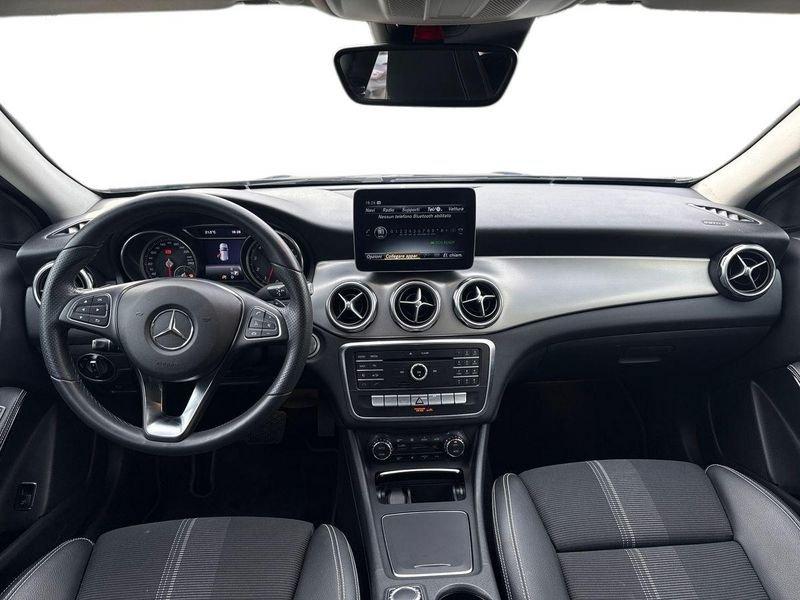 Mercedes-Benz GLA 180 Sport auto