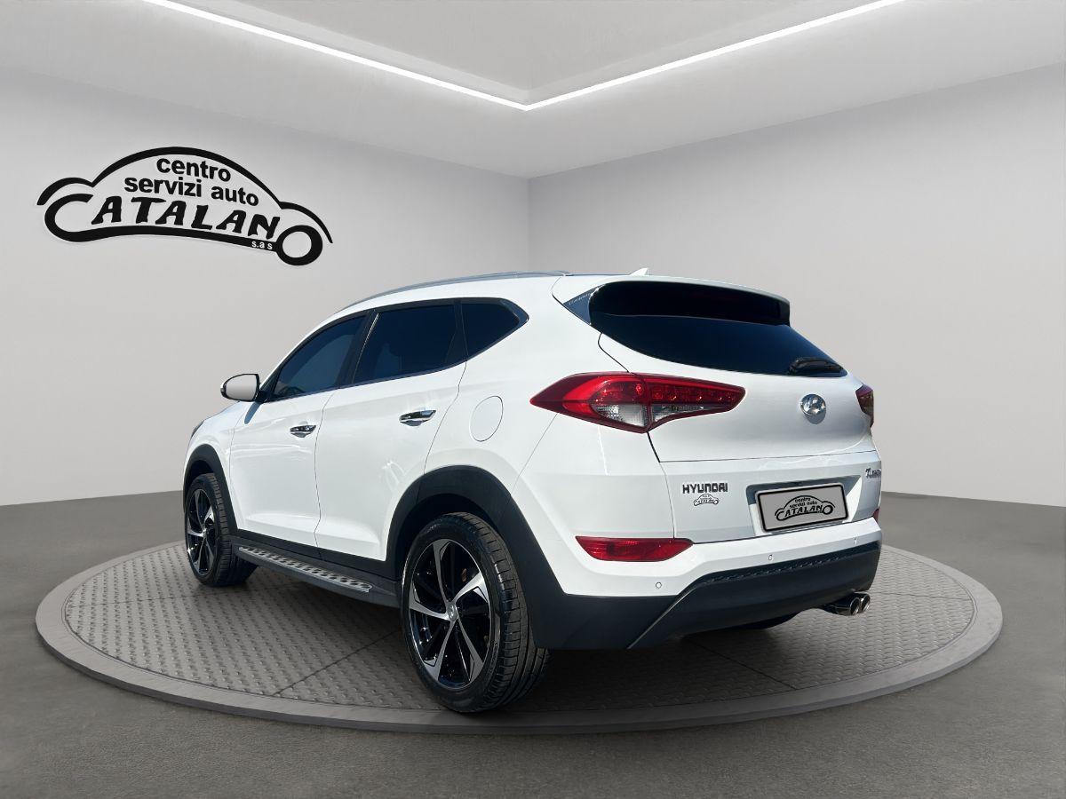 HYUNDAI - Tucson - 1.7 CRDi 115 CV XPossible TELECAMERA NAVI
