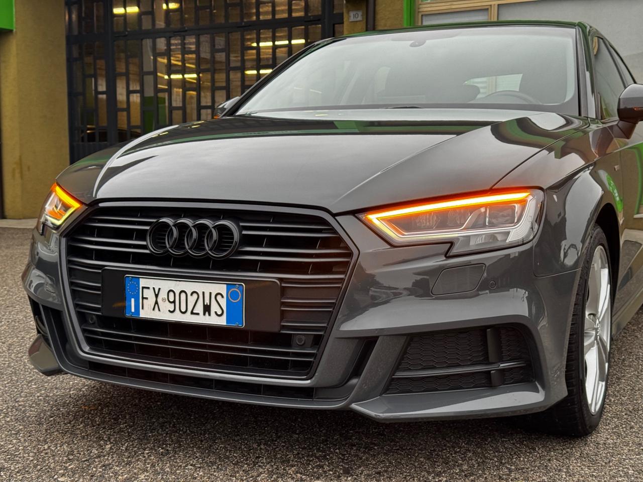 Audi A3 1.6 116CV SPB TDI S tronic S-LINE