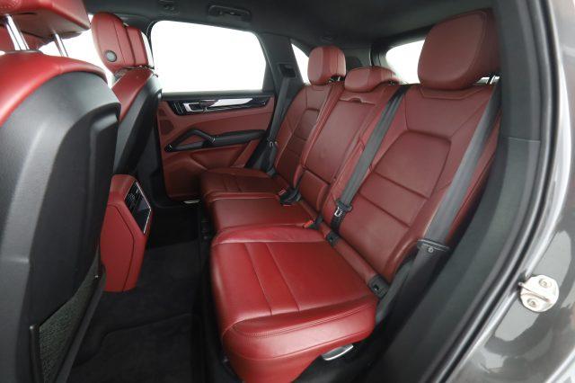 PORSCHE Cayenne Cayenne