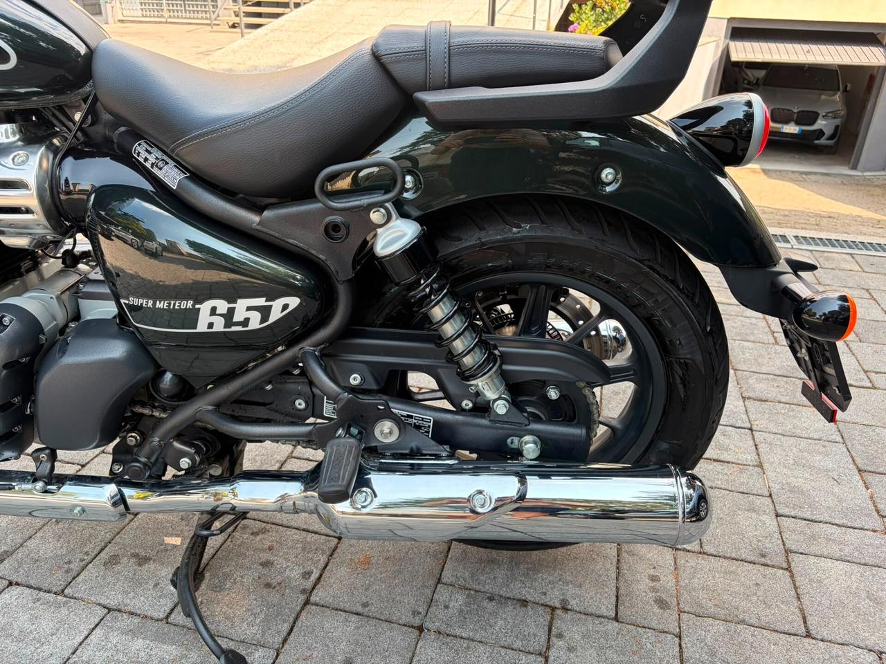 Royal Enfield Super Meteor Pari al nuovo ..SUPER ACCESSORIATA